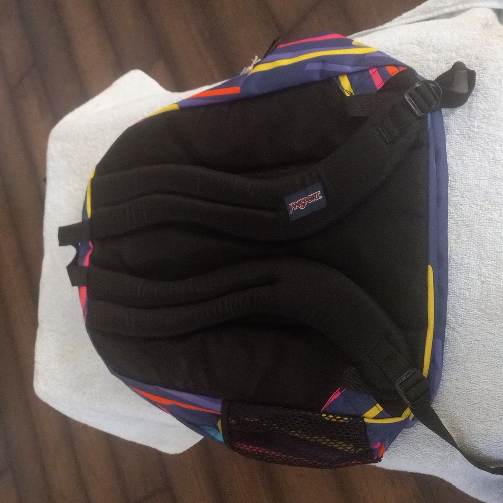 Jansport "ribbons" Backpack - Picture 2 of 2